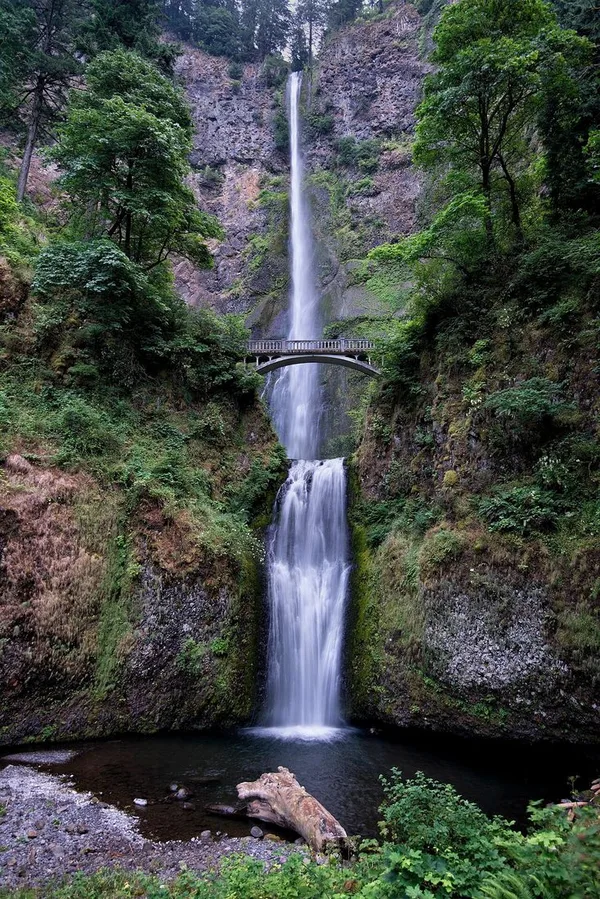 Columbia River Gorge (Multnomah Falls)