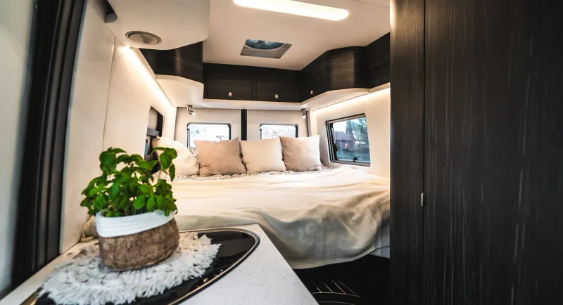 Innova Roadtrip 695L camper van rental