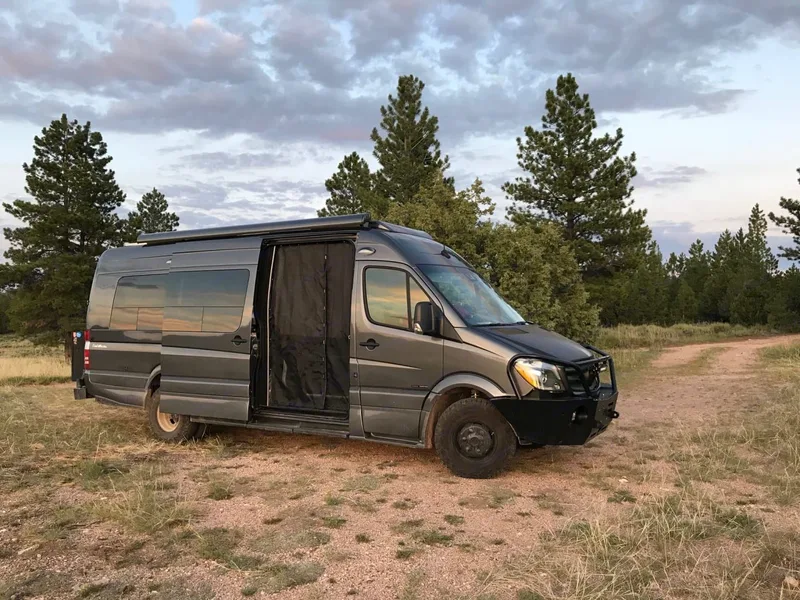 Roadtrek RS E-trek camper van rental