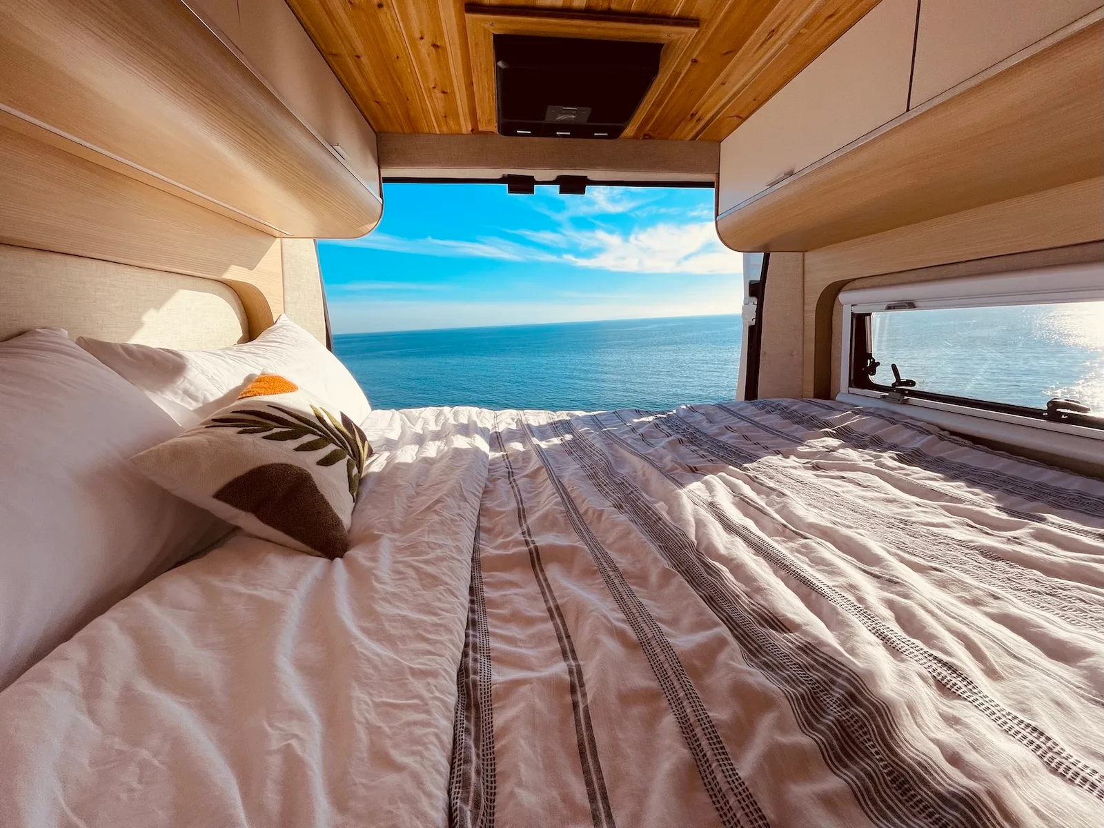 Camper van rental in Los Angeles, California