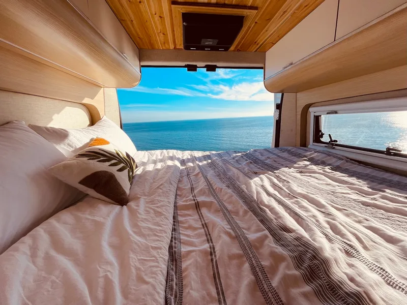 Camper van rental in Los Angeles, California