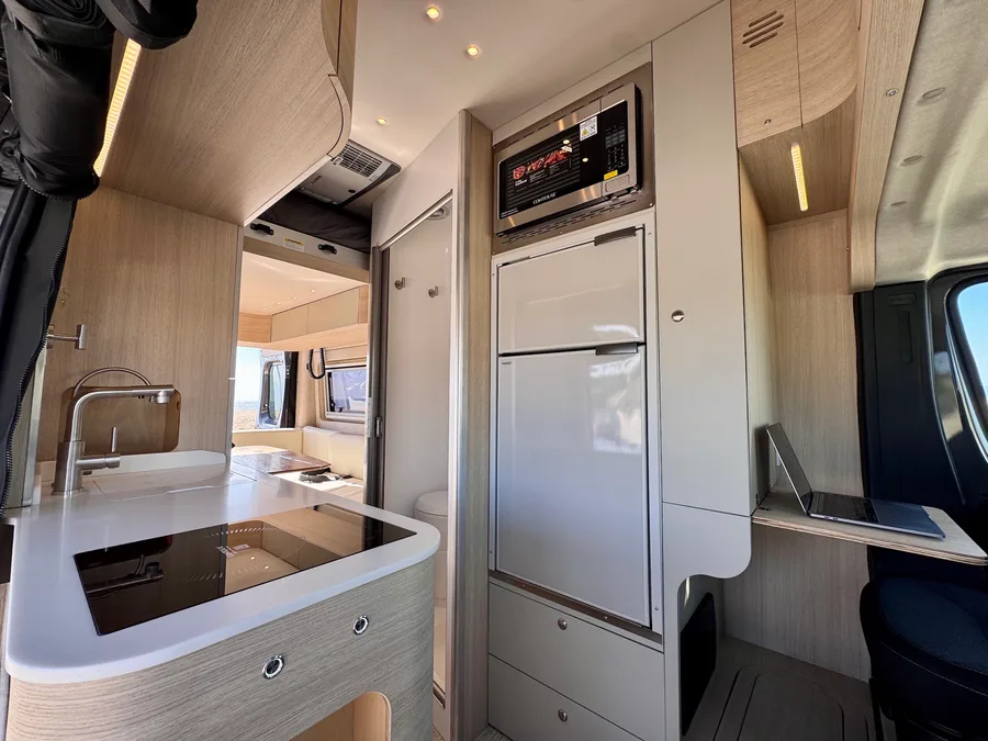 Noovo Plus camper van for sale in Los Angeles