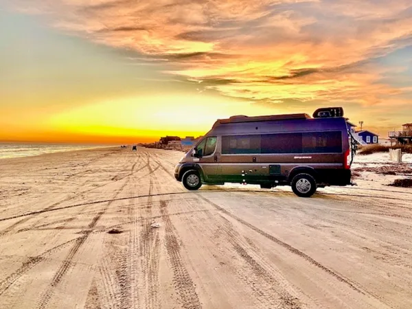 Camper van rentals in Gurnee