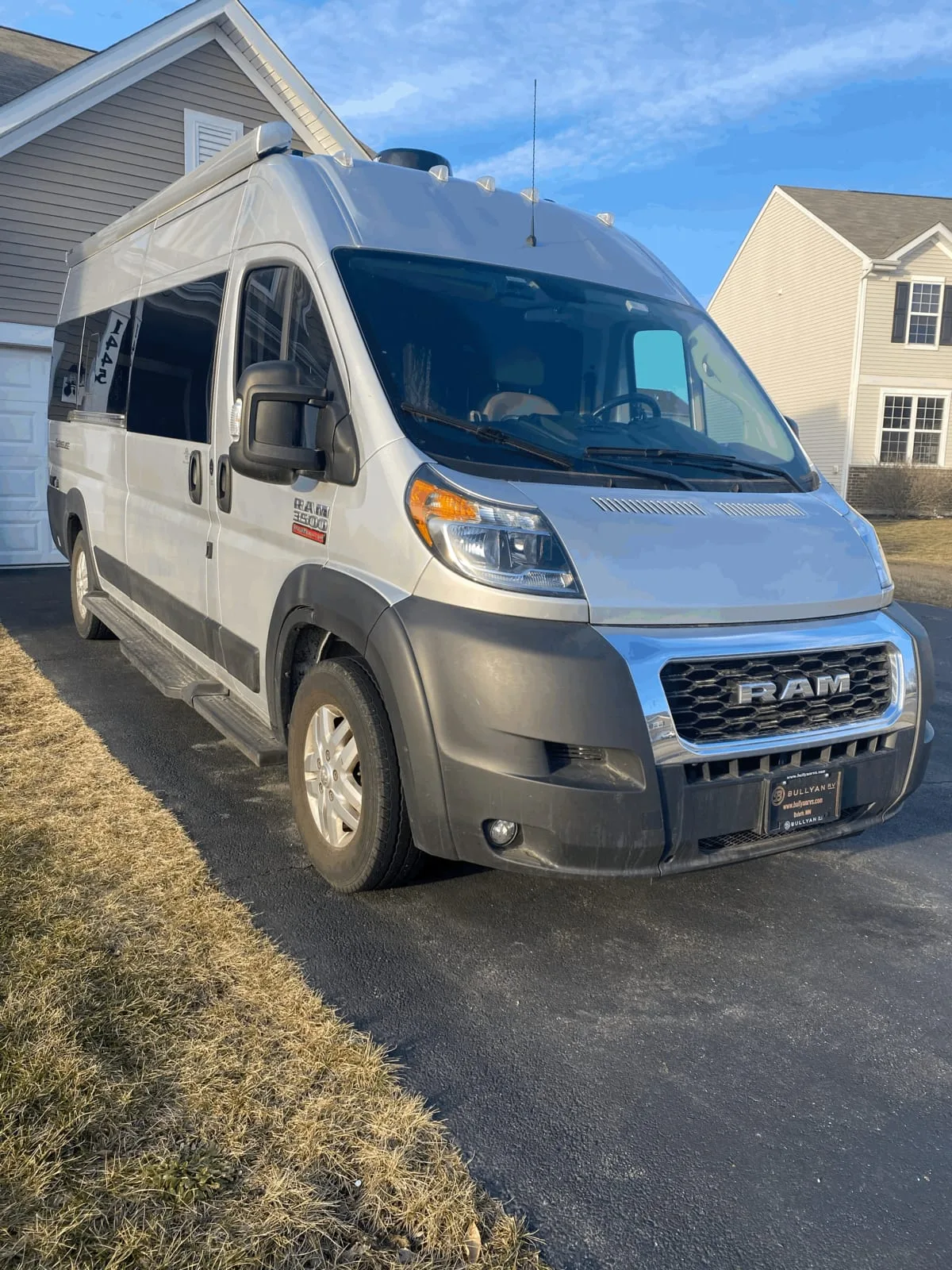 Camper van rental in Yorkville, Illinois