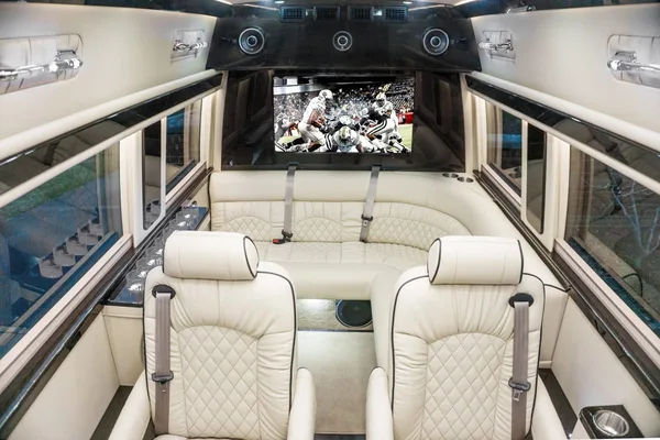 Camper van rentals in Chicago