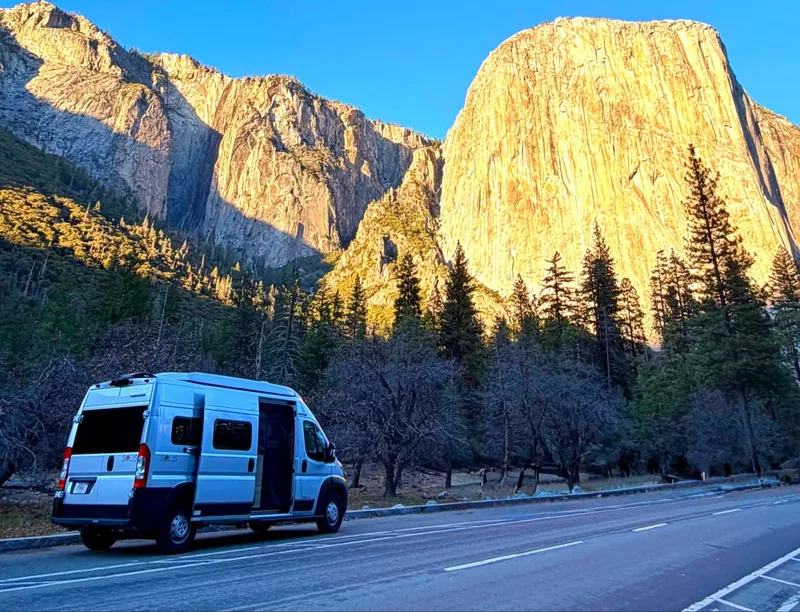 Camper van rental in Sacramento, California