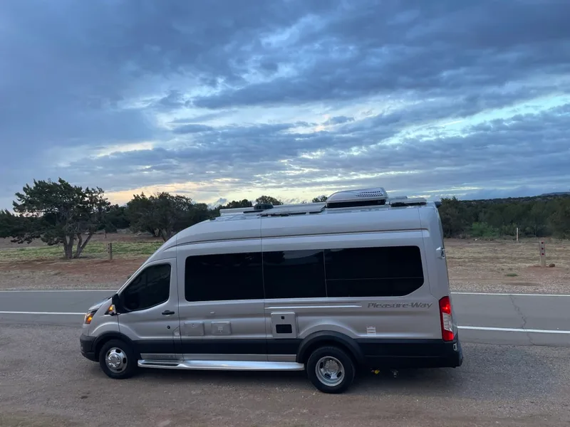 Camper van rental in Orlando, Florida